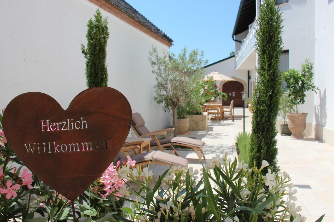 Bed and Breakfast Haus Renée Podersdorf am See Exterior foto